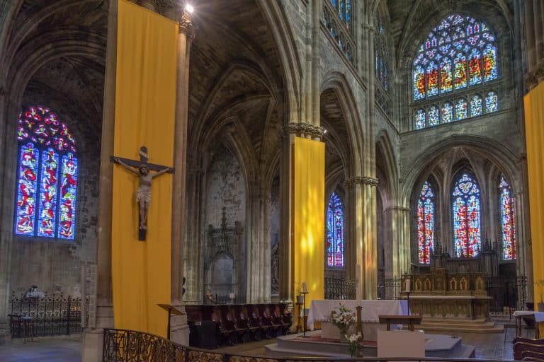 Photo de l'intérieur de la Basilique_Saint-Michel de Bordeaux