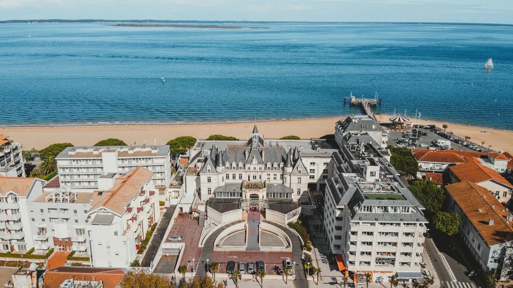 Gironde. Nos conseils, au-delà des plages : 3 lieux historiques et insolites pour redécouvrir le vrai visage d'Arcachon 5 Casino Arcachon