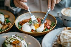 Illustration de plats d'un brunch