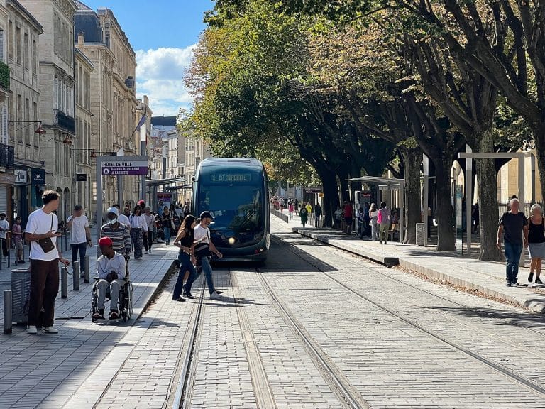 Photo de la Station-Hotel-de-Ville-du-tramway-de-Bordeaux