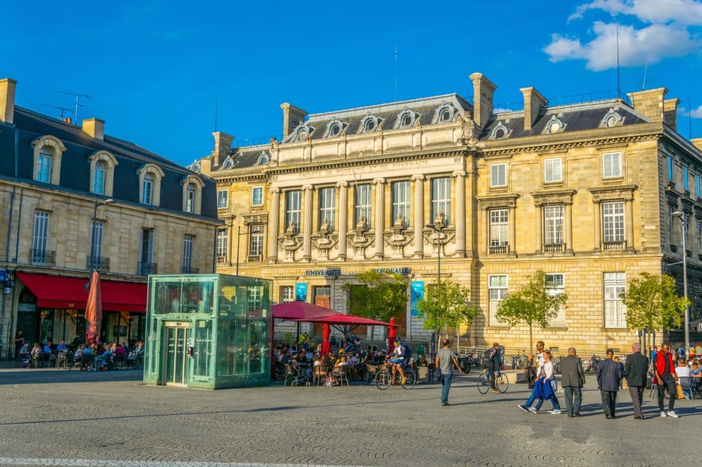 Logement des étudiants à Bordeaux : les 3 quartiers stratégiques pour louer au juste prix en 2026 Vue générale dans le quartier central de la Victoire à Bordeaux