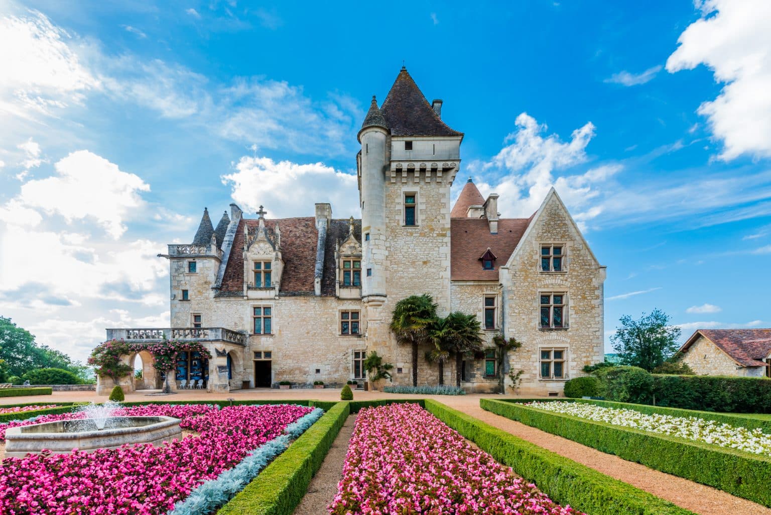 Visite dans le Périgord noir : le château des Milandes, ce joyau de la Renaissance réenchanté par une icône du music-hall chateau des Milandes