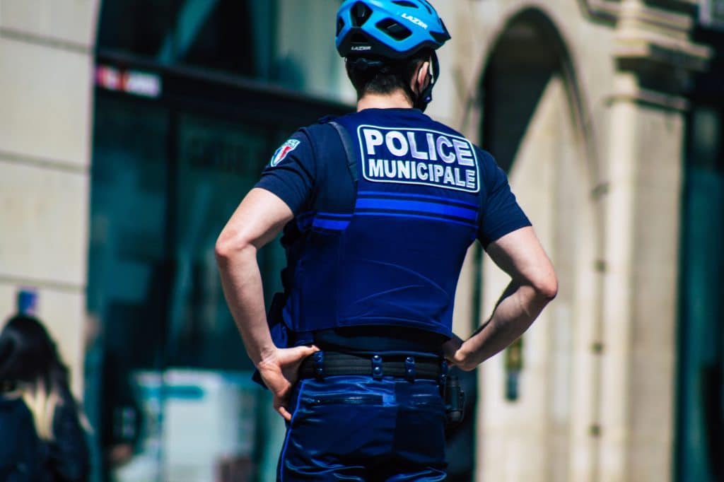 Délinquance. Certains délits ont bondi de 14% : aux portes de Bordeaux, Cenon est-elle vraiment si dangereuse ? 1 police municipale 90