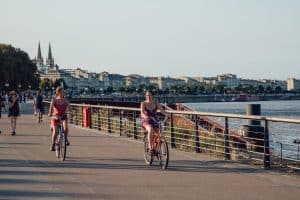velo bordeaux quais